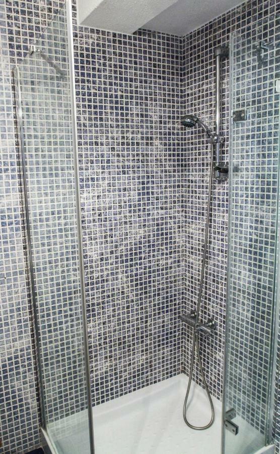 Cozy And Spacious Apartment In Graca, Lissabon Exterior foto