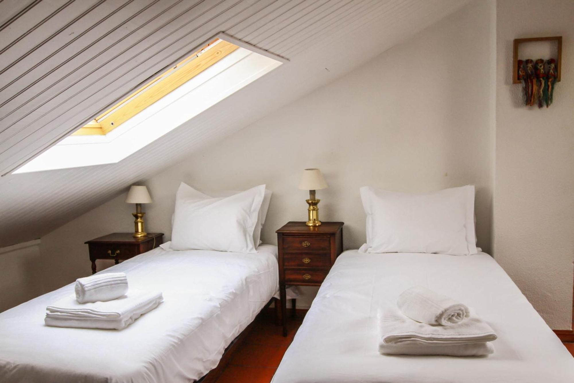 Cozy And Spacious Apartment In Graca, Lissabon Exterior foto