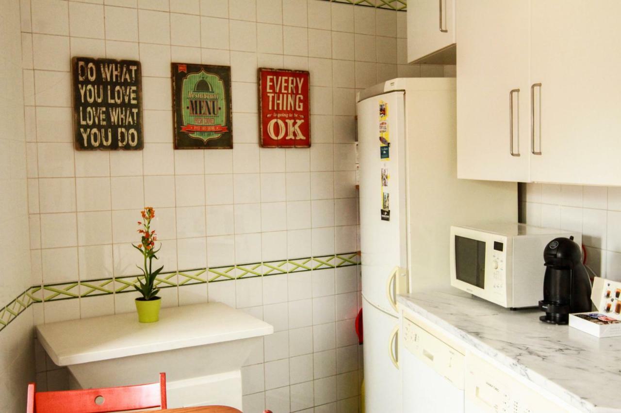 Cozy And Spacious Apartment In Graca, Lissabon Exterior foto